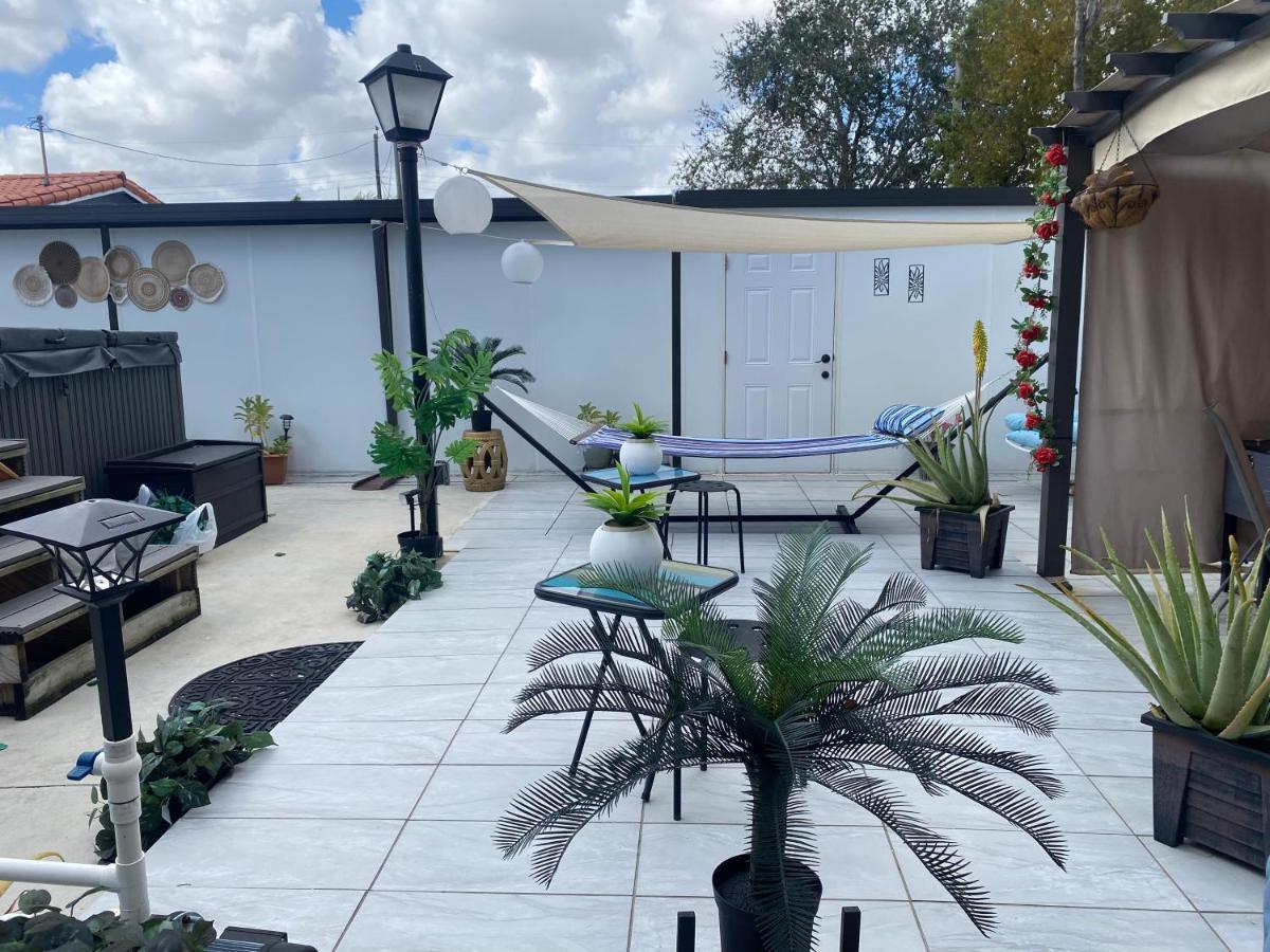Tiny Place W Private Hot Jacuzzi 7 Min To Miami International Airport المظهر الخارجي الصورة