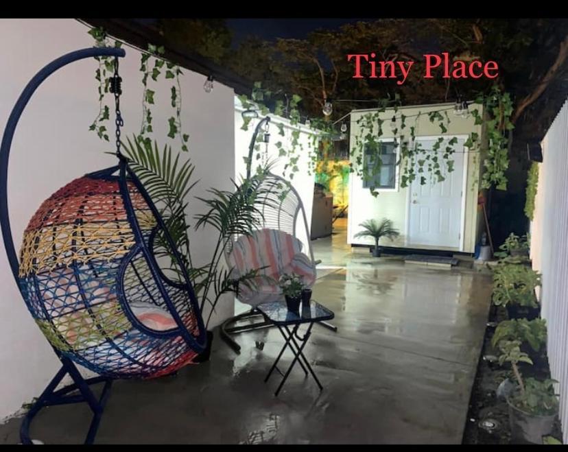 Tiny Place W Private Hot Jacuzzi 7 Min To Miami International Airport المظهر الخارجي الصورة