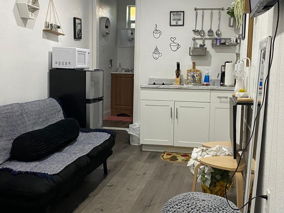 Tiny Place W Private Hot Jacuzzi 7 Min To Miami International Airport المظهر الخارجي الصورة