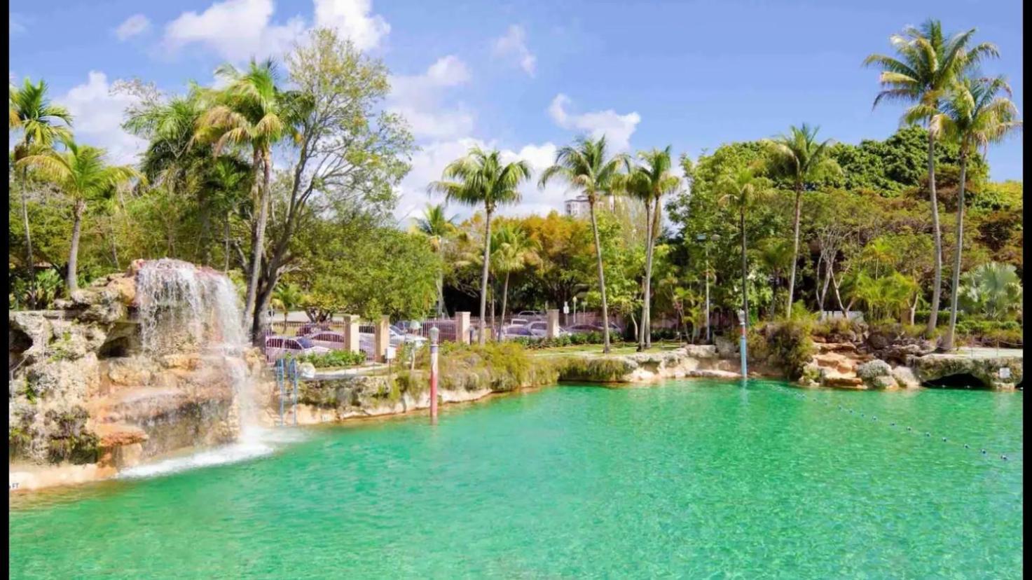 Tiny Place W Private Hot Jacuzzi 7 Min To Miami International Airport المظهر الخارجي الصورة
